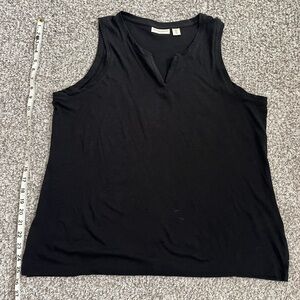Women’s tank top